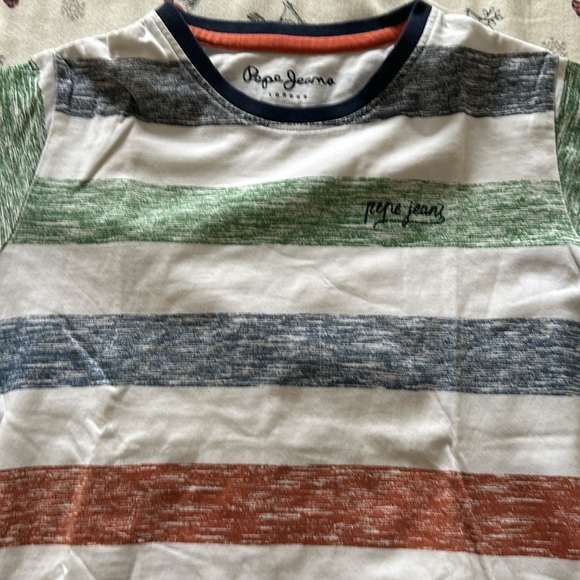 Pepe Jeans T shirt sale for a 6 years old. - Picture 4 of 6